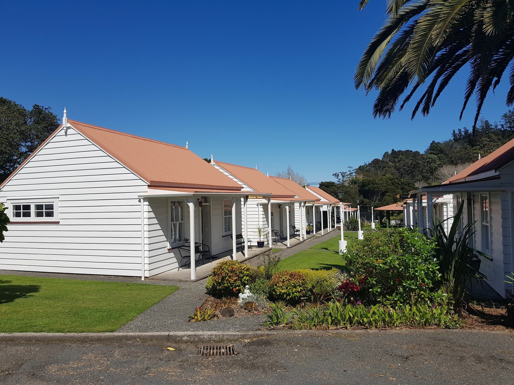 Coromandel Cottages ภายนอก รูปภาพ